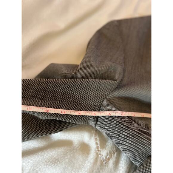 HAGGAR Men's Gray Classic Fit Two-Button Blazer Casual Sport Coat Jacket | 44 - Picture 13 of 13